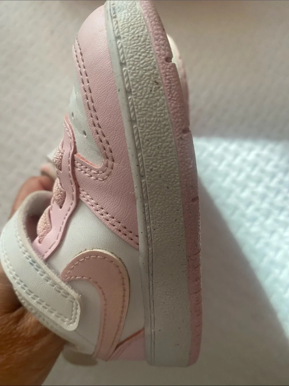 Nike Kids White and Pink Hook-and-Loop Sneakers